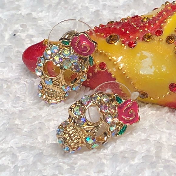 🐈⬛Goth SKULL/rhinestone earrings-gold, pretty/goth/Halloween, day of the dead - Picture 9 of 9